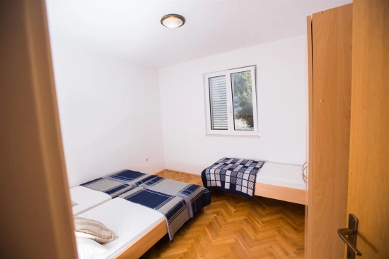 Apartmán Střední Dalmácie - Krilo Jesenice DA 7259 N1