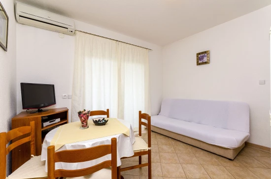 Apartmán Střední Dalmácie - Okrug Gornji DA 7279 N4