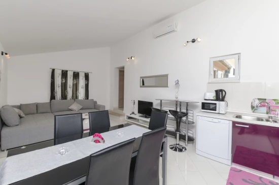 Apartmán Ostrov Brač - Milna (Hvar) OS 9448 N1