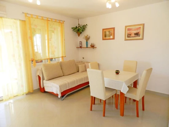 Apartmán Severní Dalmácie - Tribunj (Vodice) DA 7353 N1