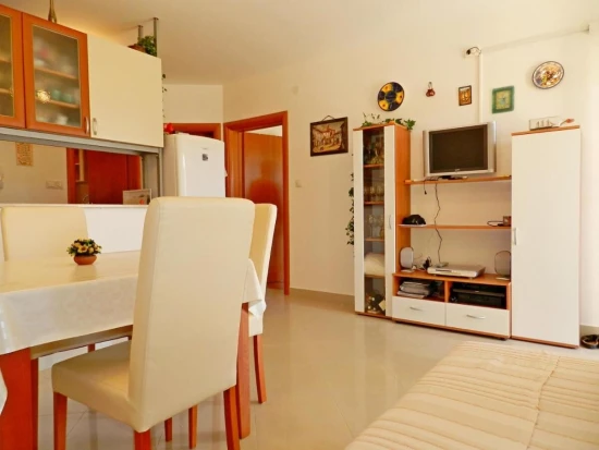 Apartmán Severní Dalmácie - Tribunj (Vodice) DA 7353 N1