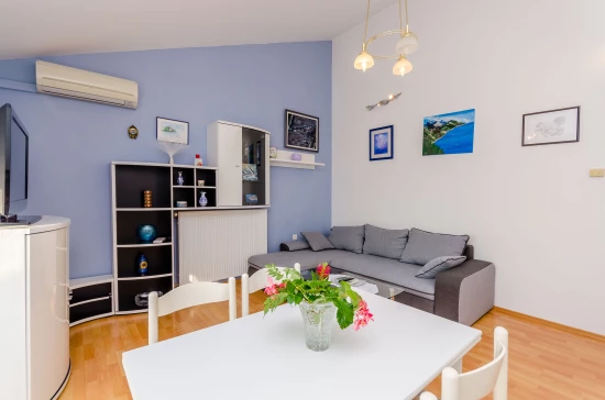 Apartmán Střední Dalmácie - Okrug Gornji DA 7414 N1