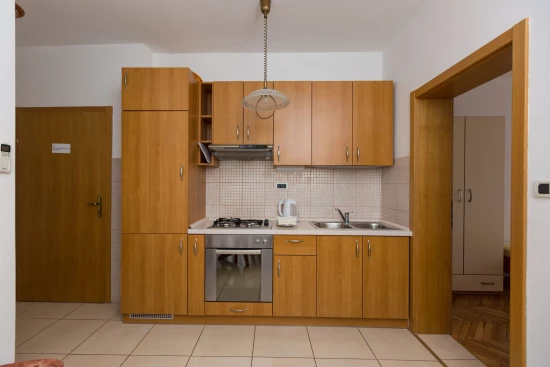 Apartmán Střední Dalmácie - Okrug Donji DA 7432 N2