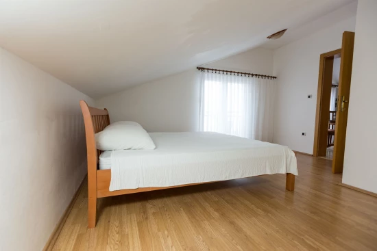 Apartmán Střední Dalmácie - Okrug Donji DA 7432 N5