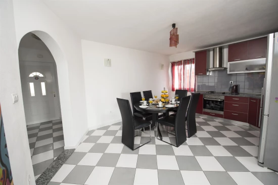 Apartmán Střední Dalmácie - Okrug Gornji DA 7440 N4