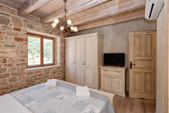 Vila Ostrov Hvar - Stari Grad OS 9554 N1