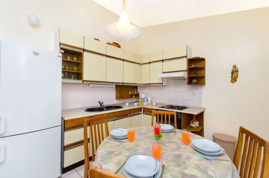 Apartmán Střední Dalmácie - Duće DA 7443 N2