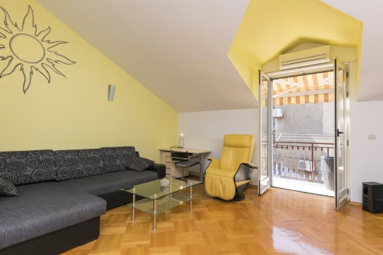 Apartmán Střední Dalmácie - Dugi Rat DA 7469 N1