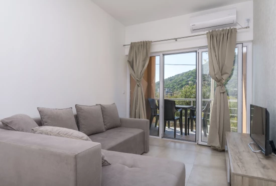 Apartmán Černá Hora - Čanj CH 7022 N3