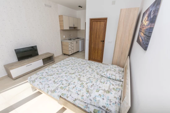 Apartmán Černá Hora - Čanj CH 7022 N4