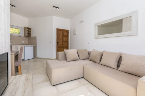 Apartmán Černá Hora - Čanj CH 7022 N6