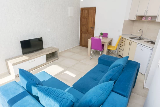 Apartmán Černá Hora - Čanj CH 7022 N8