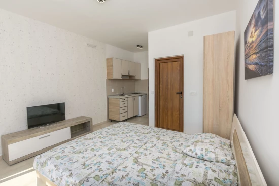 Apartmán Černá Hora - Čanj CH 7022 N10