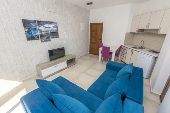 Apartmán Černá Hora - Čanj CH 7022 N11