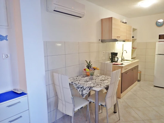 Apartmán Severní Dalmácie - Tribanj (Starigrad) DA 7526 N1