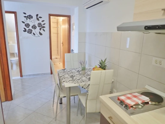 Apartmán Severní Dalmácie - Tribanj (Starigrad) DA 7526 N1