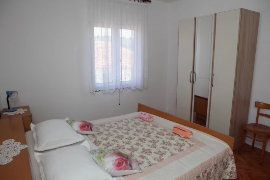 Apartmán Střední Dalmácie - Vinišće DA 7534 N1