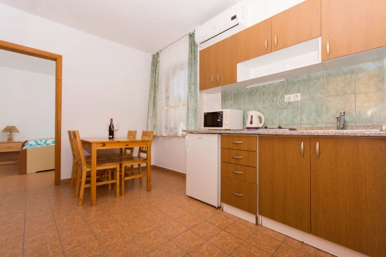 Apartmán Střední Dalmácie - Okrug Gornji DA 7551 N3