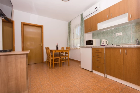 Apartmán Střední Dalmácie - Okrug Gornji DA 7551 N3