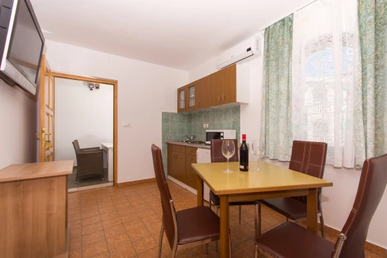 Apartmán Střední Dalmácie - Okrug Gornji DA 7551 N4