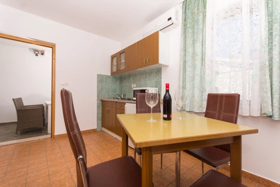 Apartmán Střední Dalmácie - Okrug Gornji DA 7551 N4