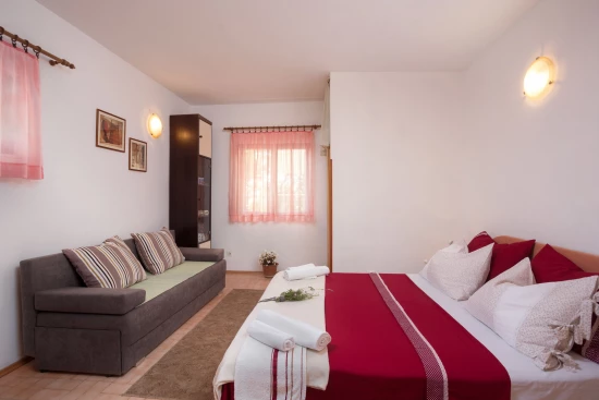 Apartmán Severní Dalmácie - Rogoznica DA 7600 N1