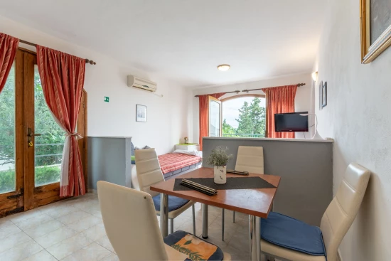 Apartmán Ostrov Brač - Milna (Hvar) OS 9681 N3