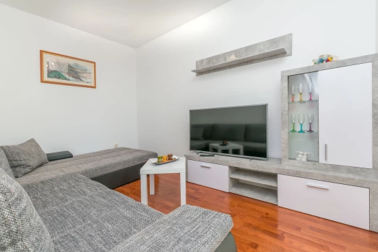 Apartmán Střední Dalmácie - Dugi Rat DA 7624 N1