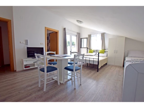 Apartmán Severní Dalmácie - Starigrad Paklenica DA 7646 N3