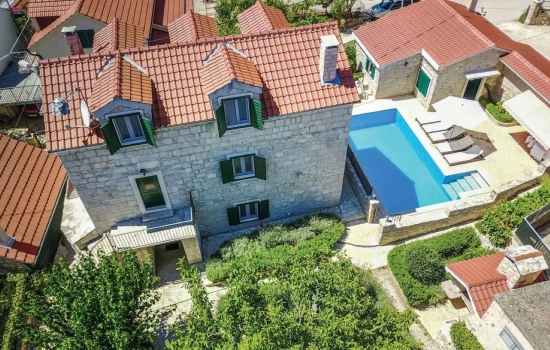 Vila Střední Dalmácie - Grabovac (Šestanovac) DA 7651 N1