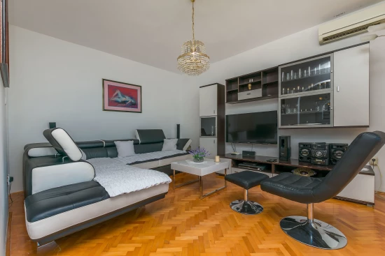 Apartmán Střední Dalmácie - Omiš DA 7677 N1