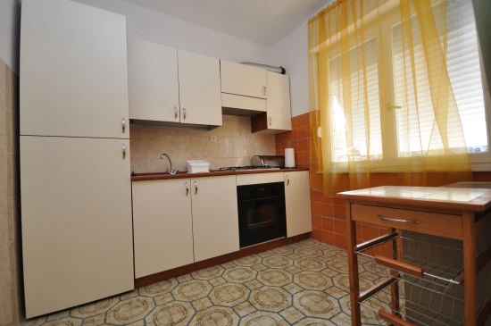 Apartmán Střední Dalmácie - Kaštela DA 7703 N1