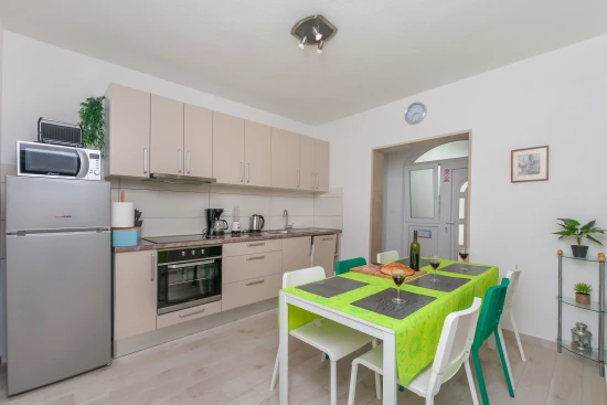 Apartmán Střední Dalmácie - Omiš DA 7722 N1