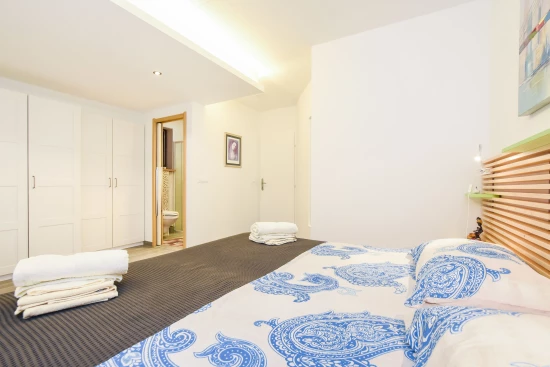 Apartmán Střední Dalmácie - Kaštela DA 7747 N1