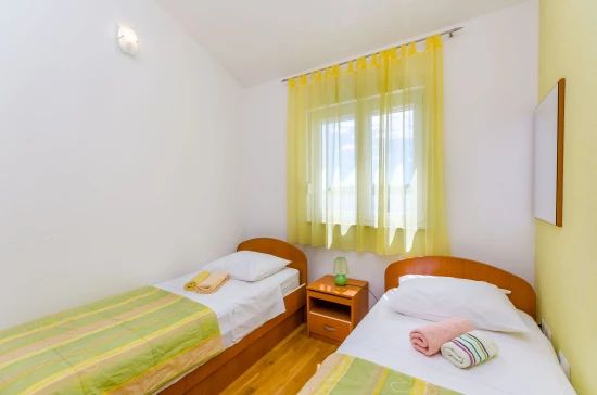 Apartmán Střední Dalmácie - Okrug Gornji DA 7776 N2