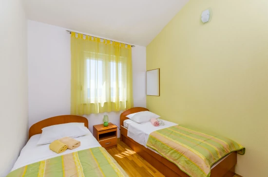 Apartmán Střední Dalmácie - Okrug Gornji DA 7776 N2