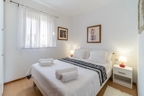 Apartmán Ostrov Brač - Milna (Hvar) OS 9830 N1