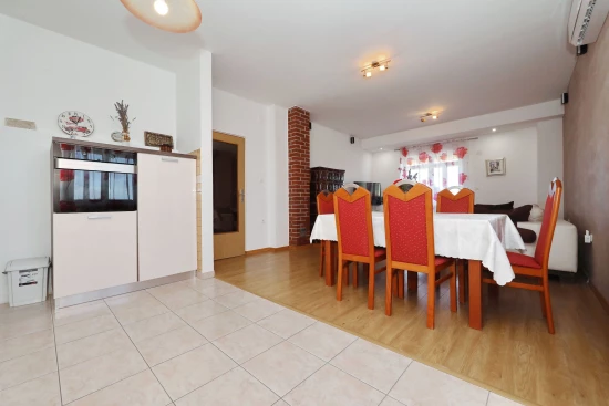 Apartmán Severní Dalmácie - Pakoštane DA 7832 N1