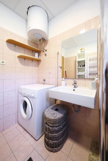 Apartmán Severní Dalmácie - Pakoštane DA 7832 N1