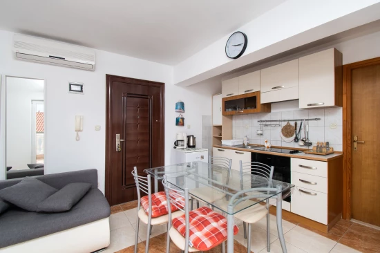 Apartmán Severní Dalmácie - Vodice DA 7856 N1