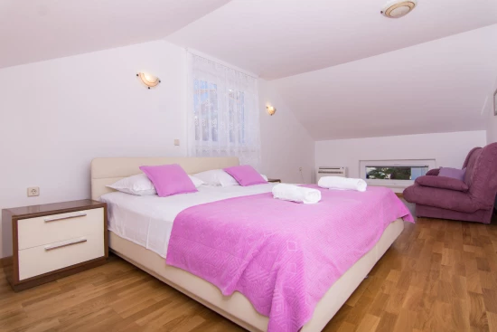 Apartmán Střední Dalmácie - Okrug Gornji DA 7911 N1