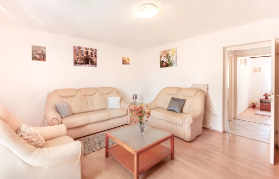 Apartmán Střední Dalmácie - Kaštela DA 7923 N1