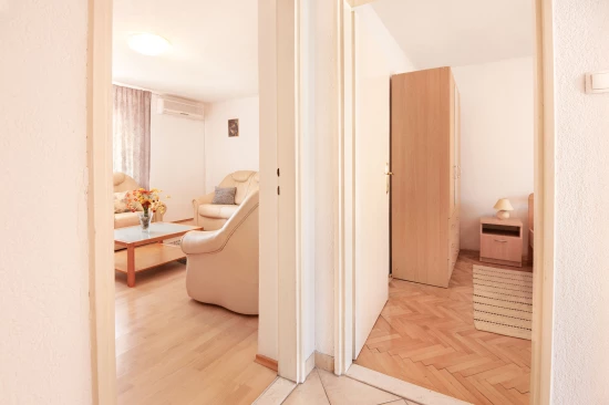 Apartmán Střední Dalmácie - Kaštela DA 7923 N1