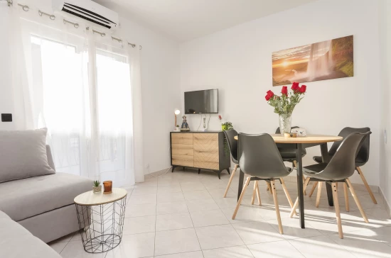 Apartmán Severní Dalmácie - Vodice DA 7929 N1