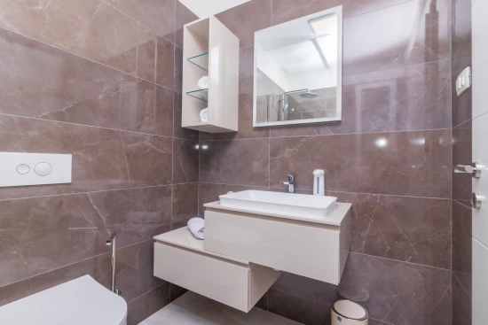 Apartmán Střední Dalmácie - Okrug Gornji DA 7933 N2