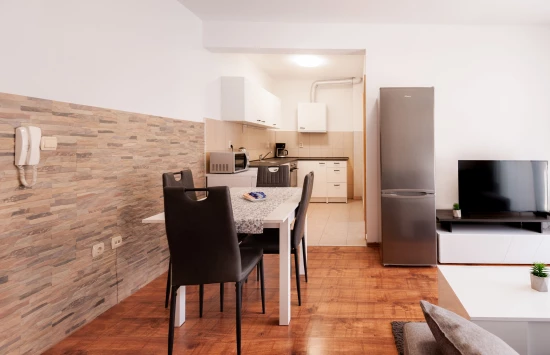 Apartmán Střední Dalmácie - Kaštela DA 7940 N1