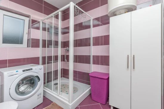 Apartmán Střední Dalmácie - Strožanac (Podstrana) DA 8002 N1