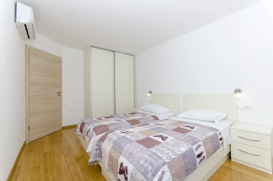 Apartmán Střední Dalmácie - Podstrana DA 8032 N1