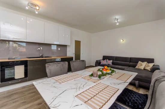 Apartmán Střední Dalmácie - Seget Donji DA 8040 N1