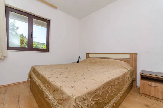 Apartmán Střední Dalmácie - Okrug Donji DA 8062 N1